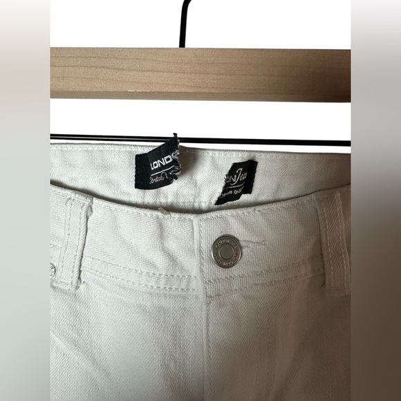 London Jean White Bootcut Jeans Women’s Size 2 Stretch Premium Denim - Picture 3 of 10